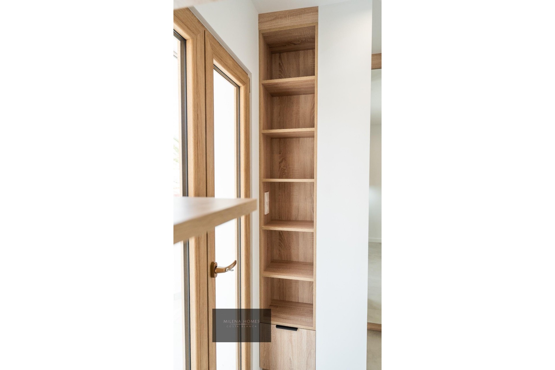 Resale - Villa -
Cabo Roig