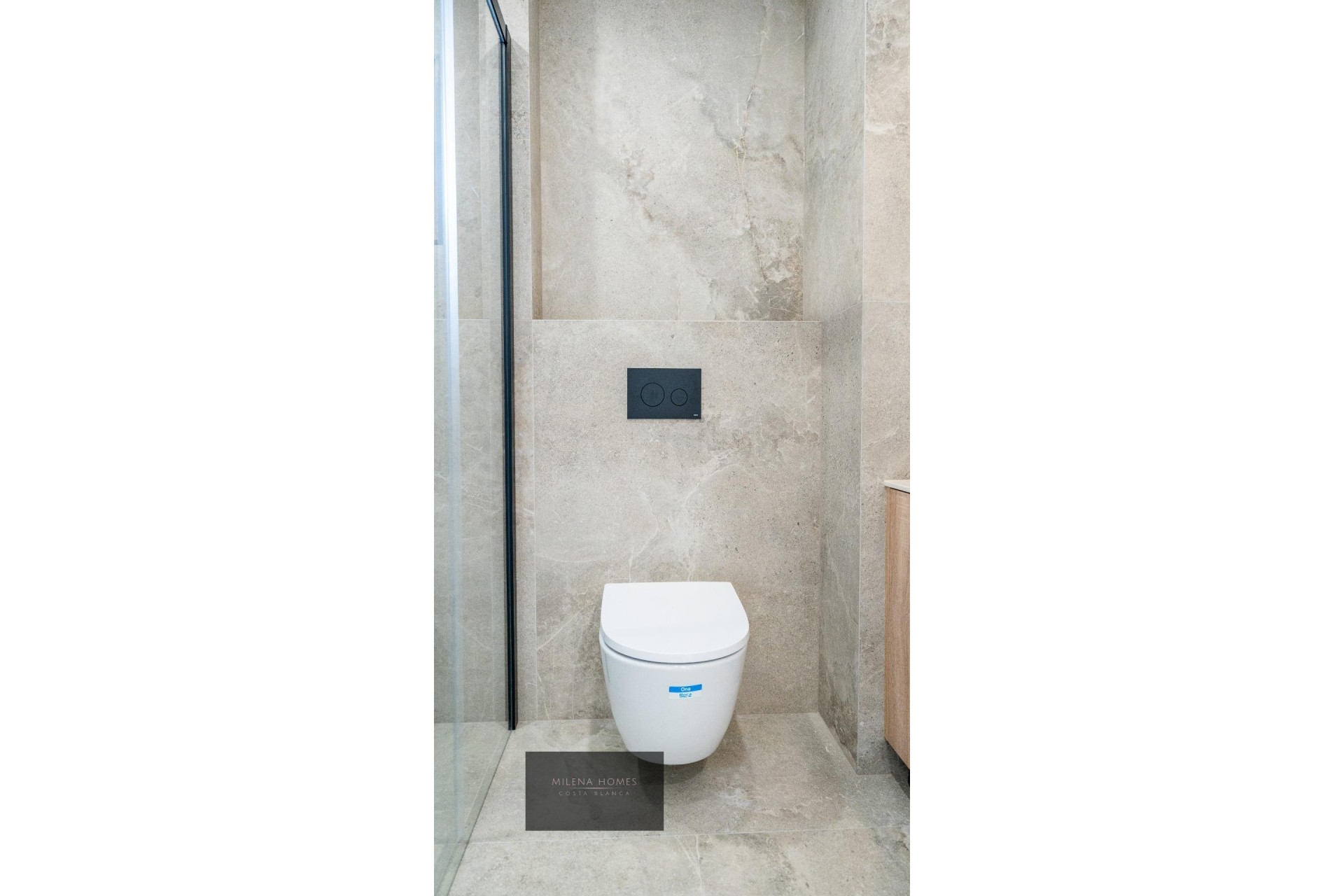 Resale - Villa -
Cabo Roig