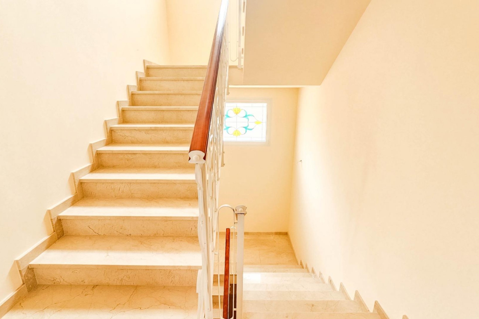 Resale - Villa -
Cabo Roig