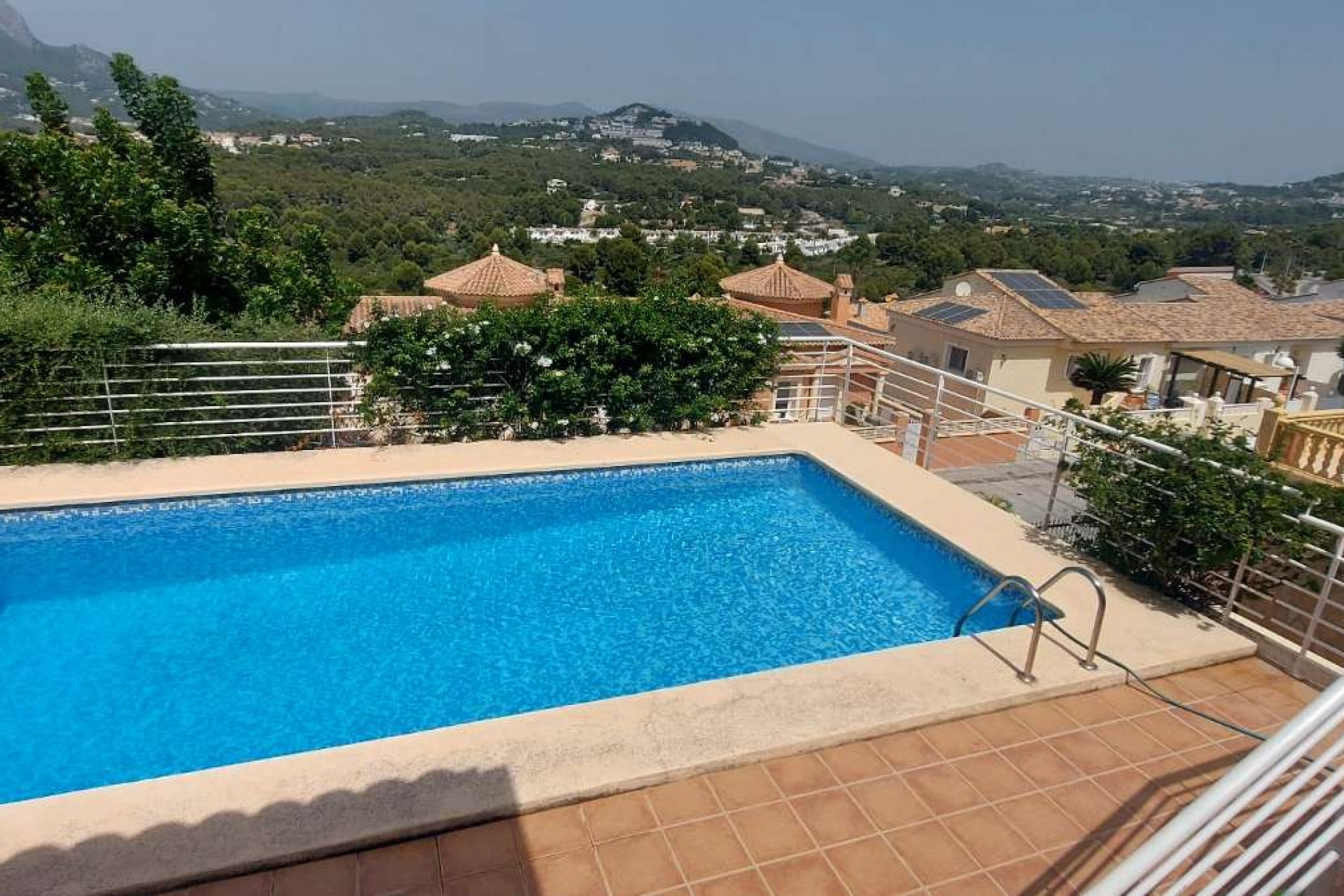 Resale - Villa -
Calpe - Costa Blanca