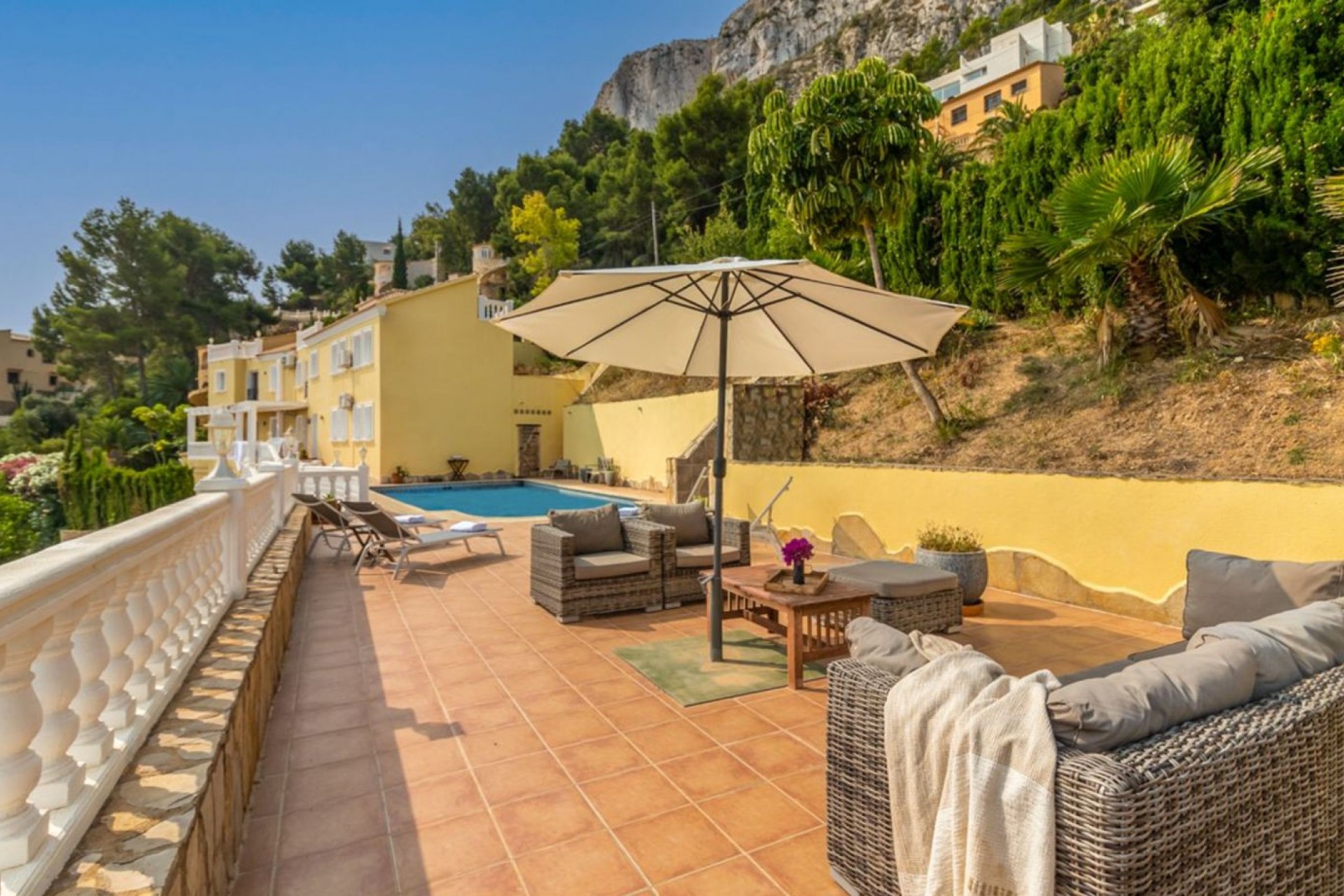 Resale - Villa -
Calpe - Costa Blanca