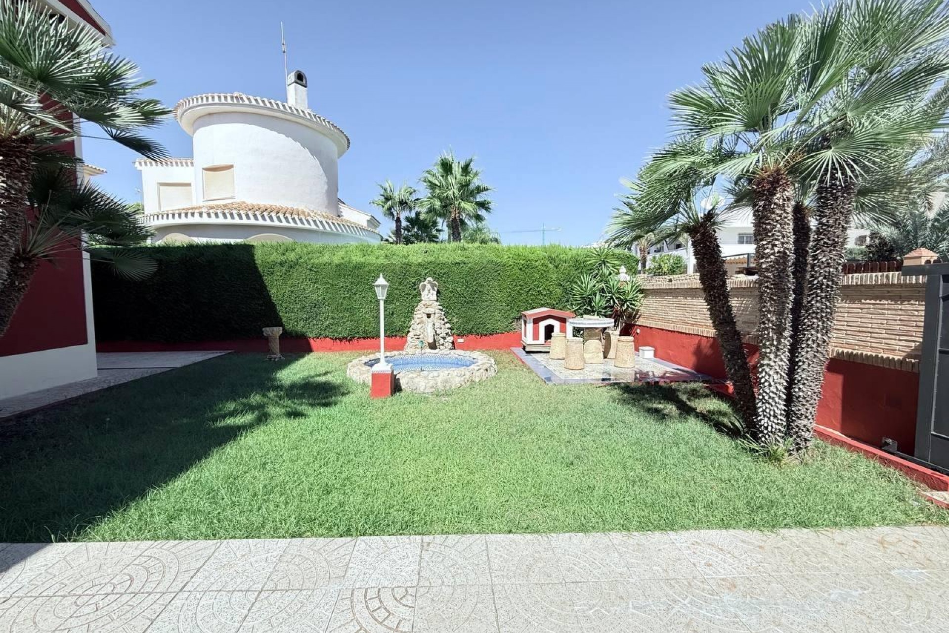 Resale - Villa -
Campoamor