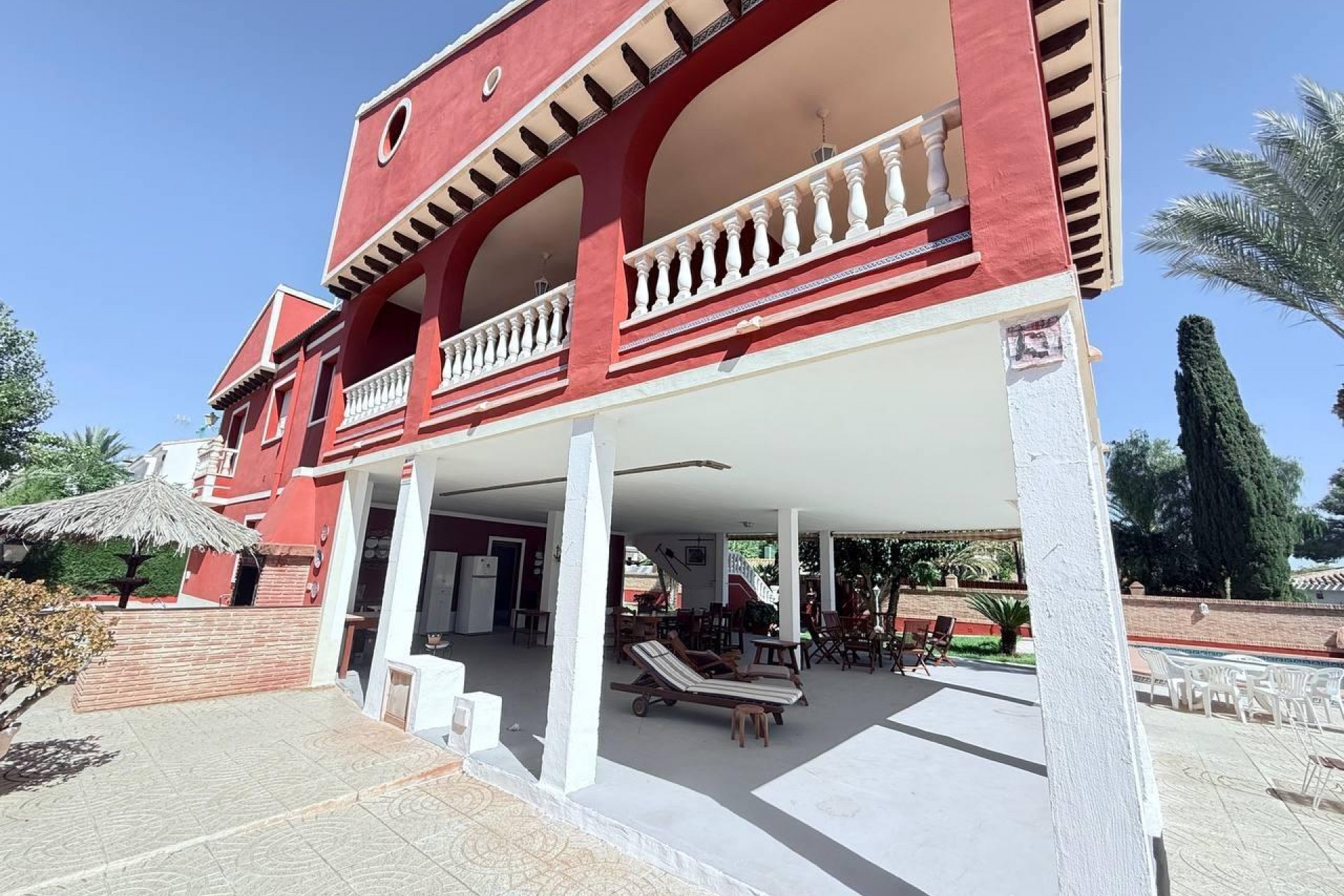 Resale - Villa -
Campoamor