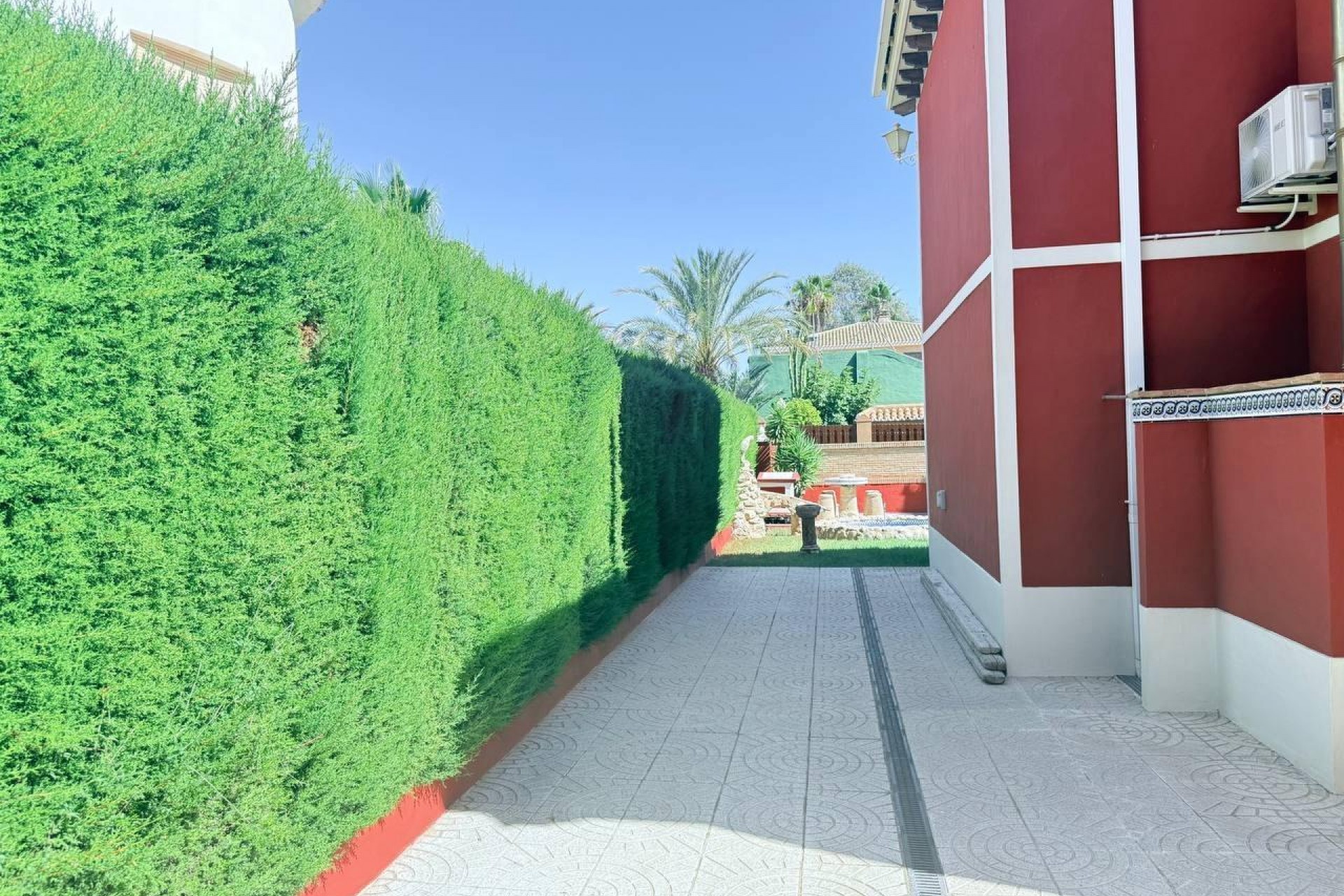 Resale - Villa -
Campoamor