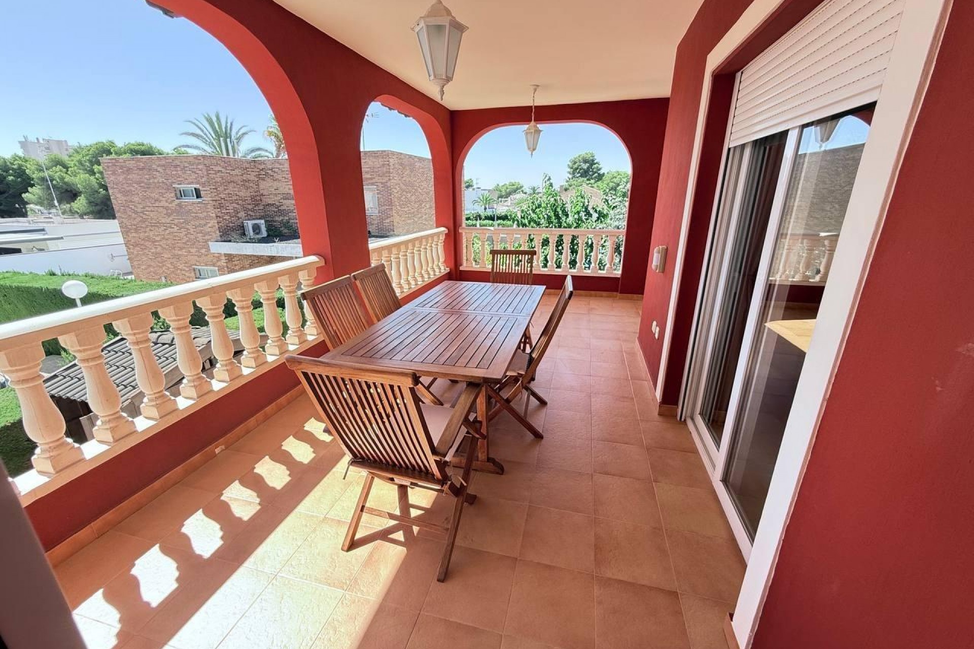 Resale - Villa -
Campoamor