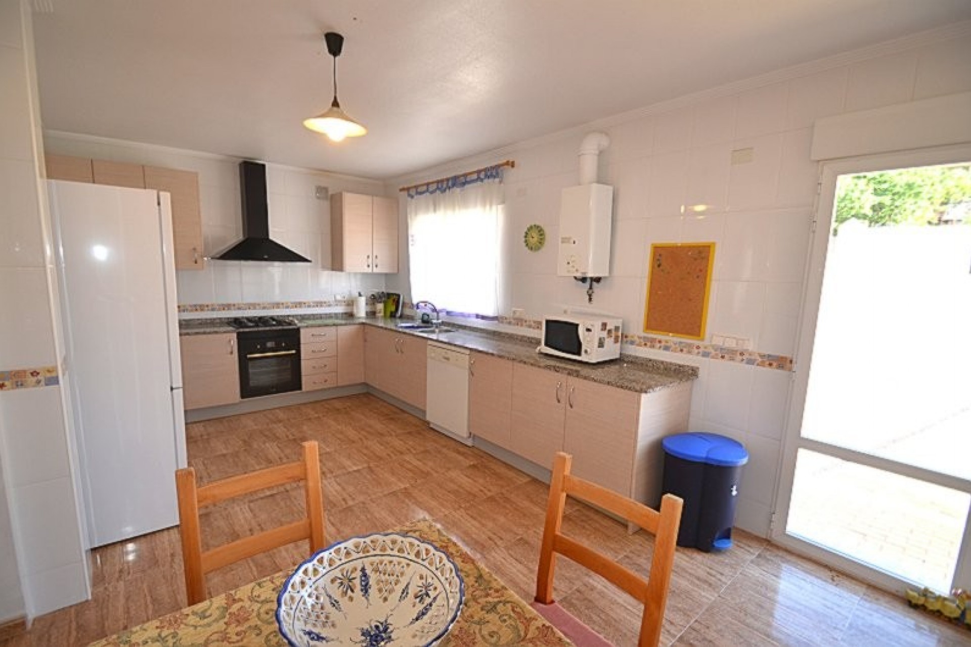 Resale - Villa -
Campos del Río - Inland
