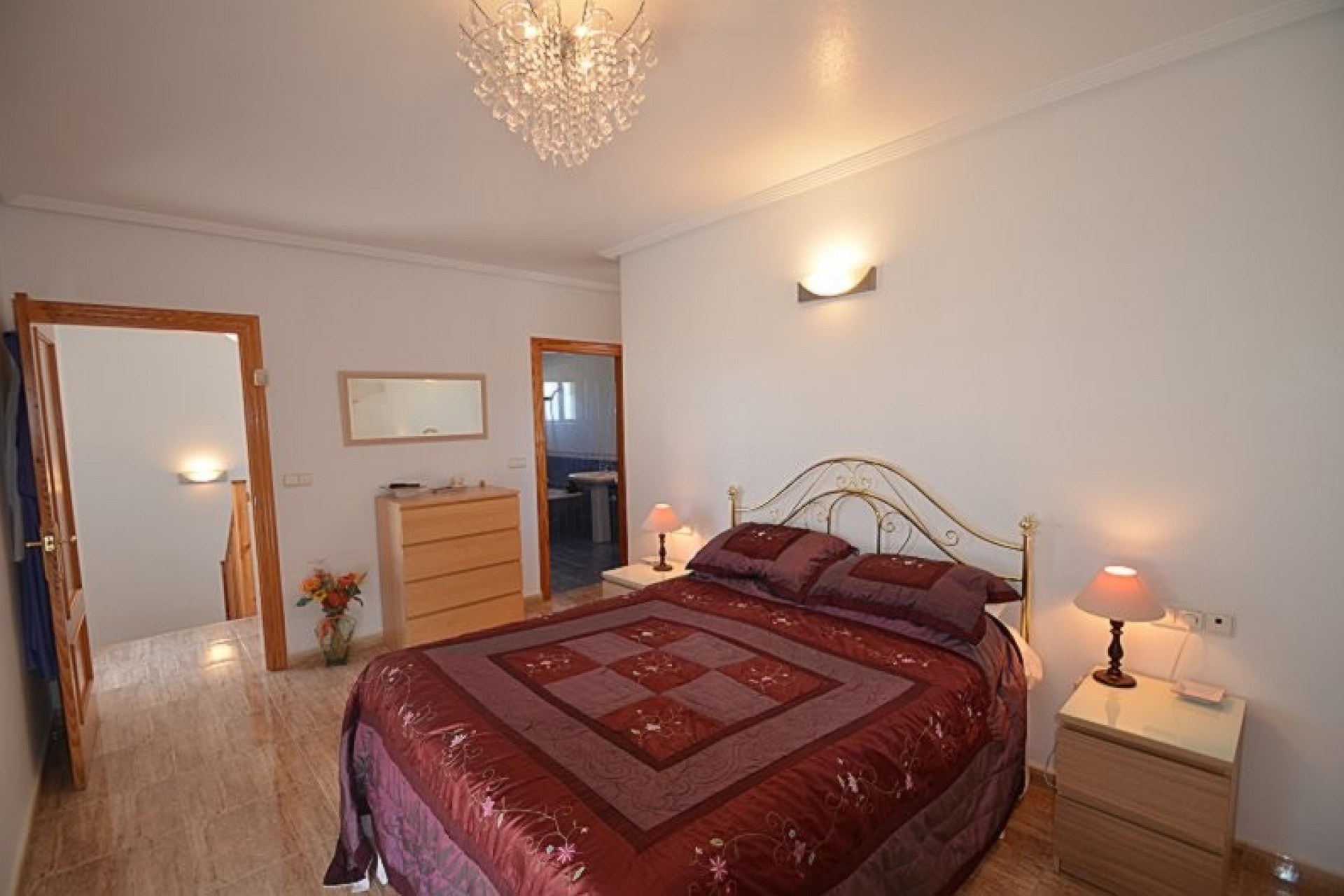 Resale - Villa -
Campos del Río - Inland