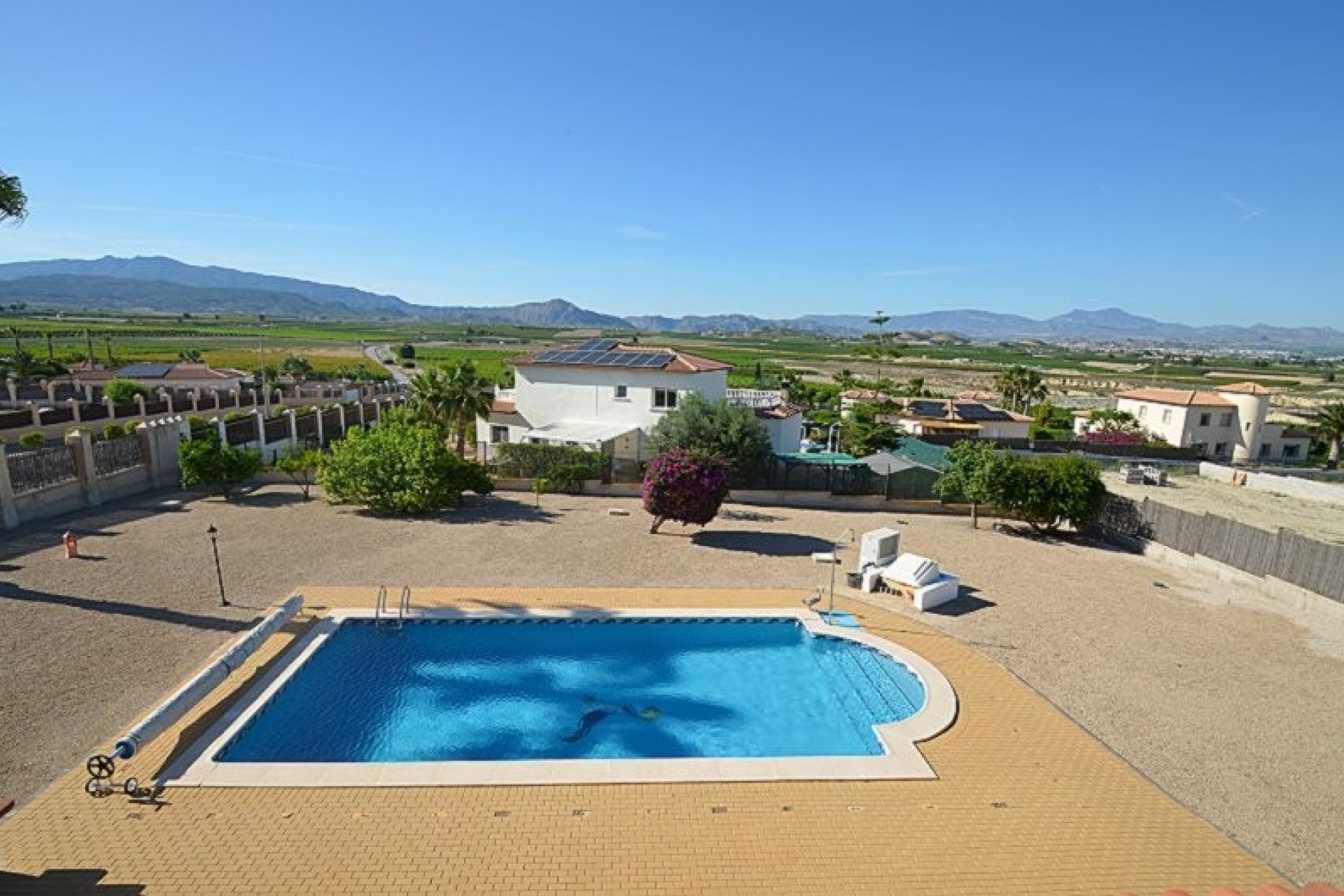 Resale - Villa -
Campos del Río - Inland