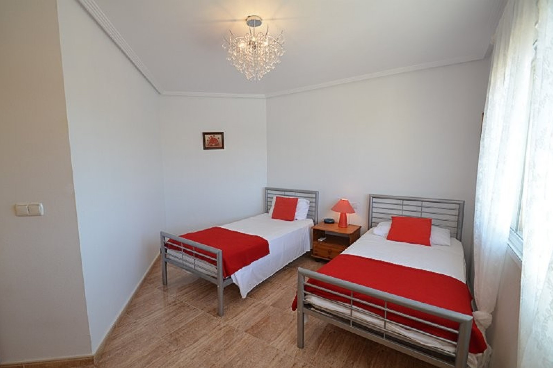 Resale - Villa -
Campos del Río - Inland