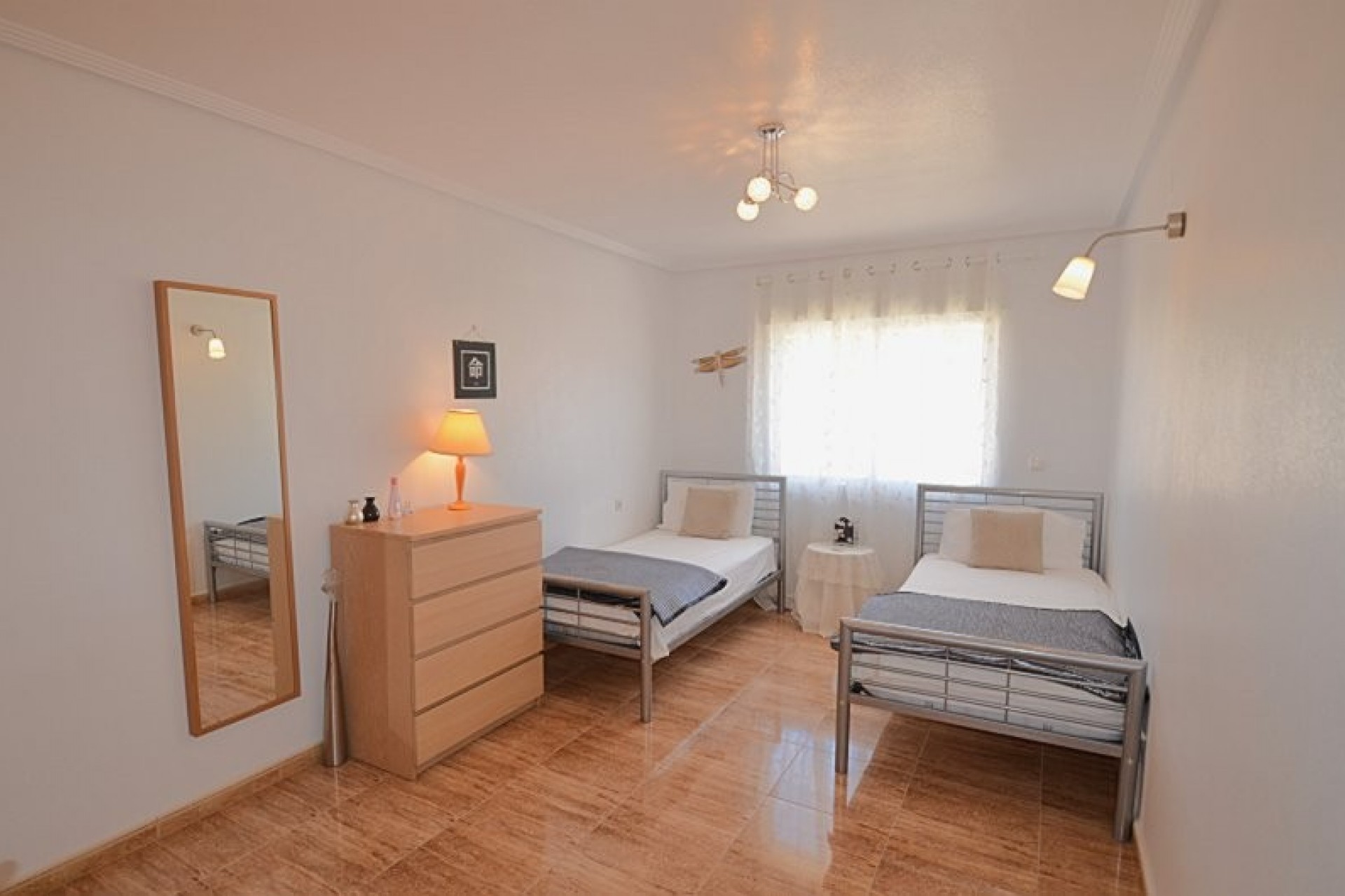 Resale - Villa -
Campos del Río - Inland