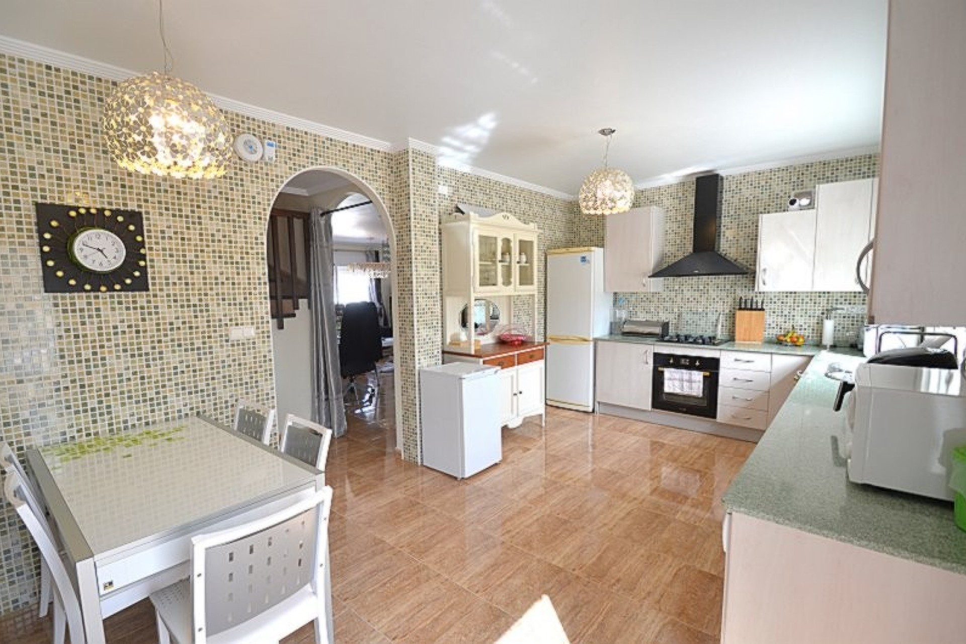 Resale - Villa -
Campos del Río - Inland