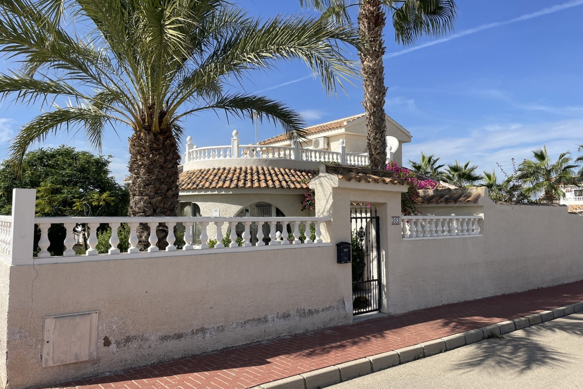 Resale - Villa -
Camposol - Inland