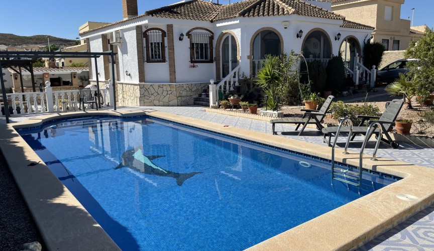 Resale - Villa -
Camposol - Inland