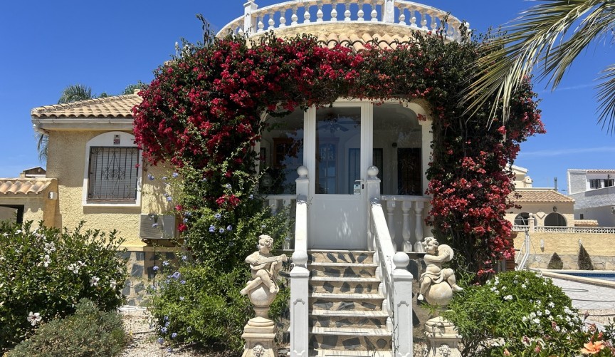 Resale - Villa -
Camposol - Inland