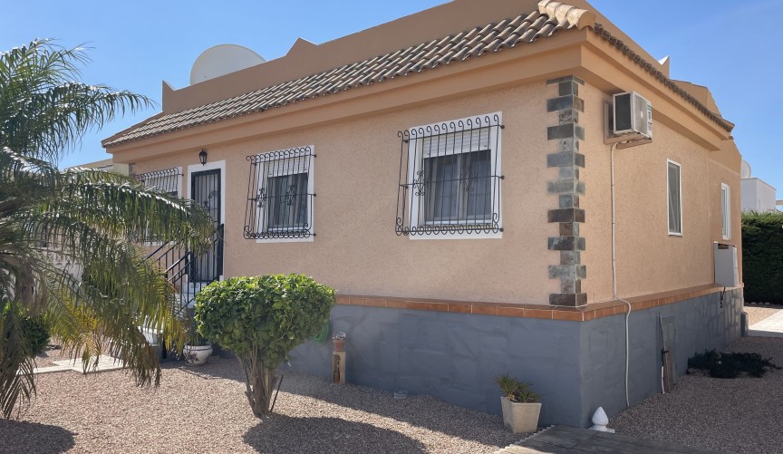 Resale - Villa -
Camposol - Inland