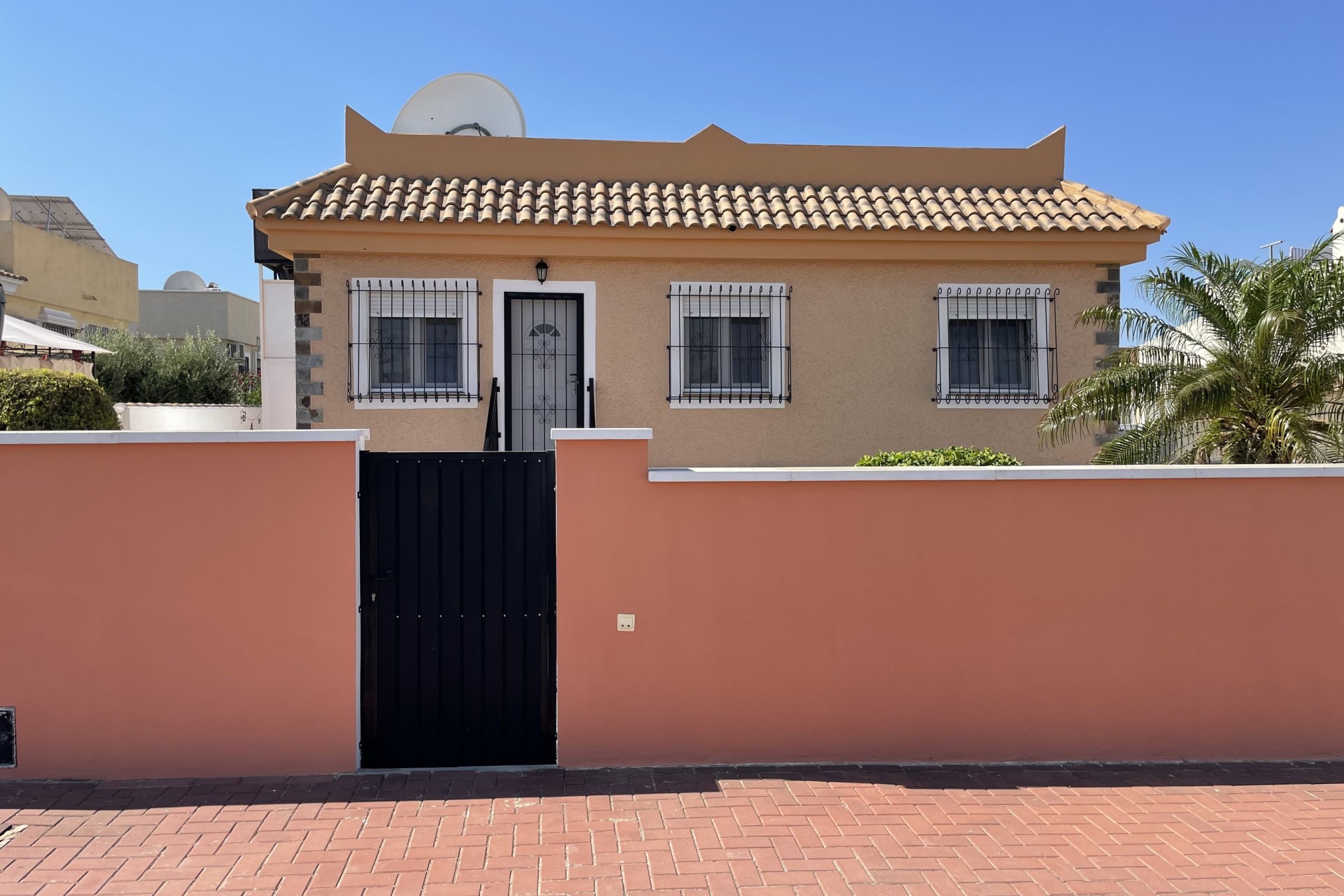Resale - Villa -
Camposol - Inland