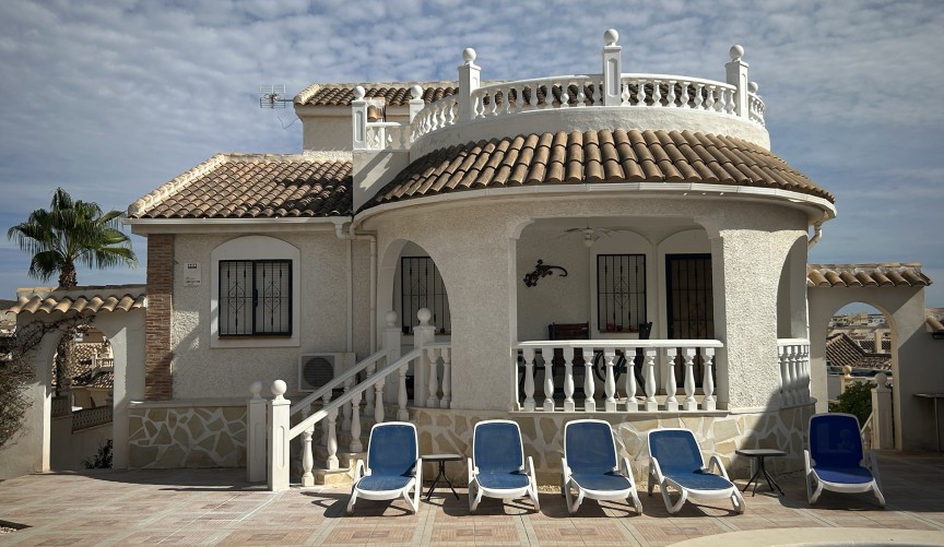 Resale - Villa -
Camposol - Inland