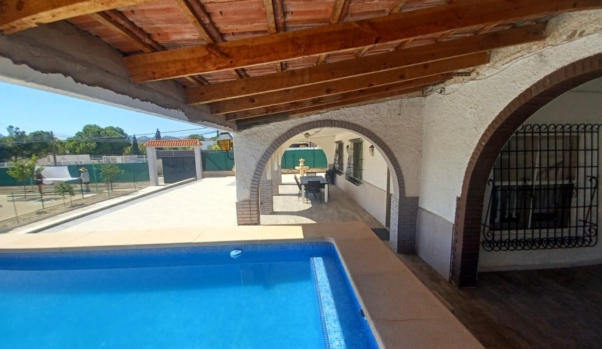 Resale - Villa -
Canadas De San Pedro - Inland