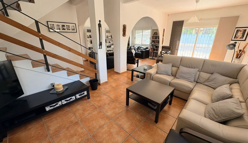 Resale - Villa -
Canadas De San Pedro - Inland