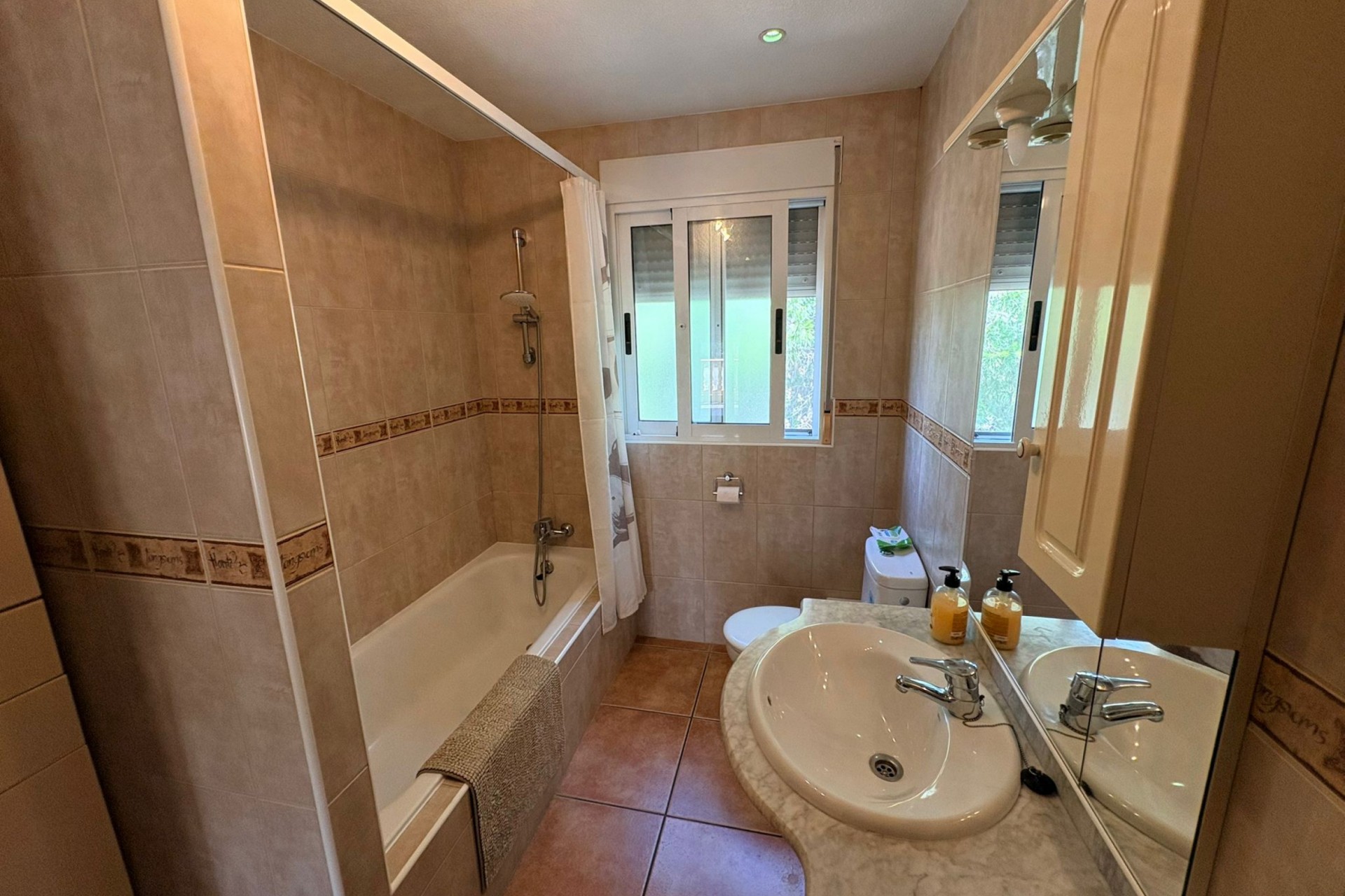 Resale - Villa -
Canadas De San Pedro - Inland