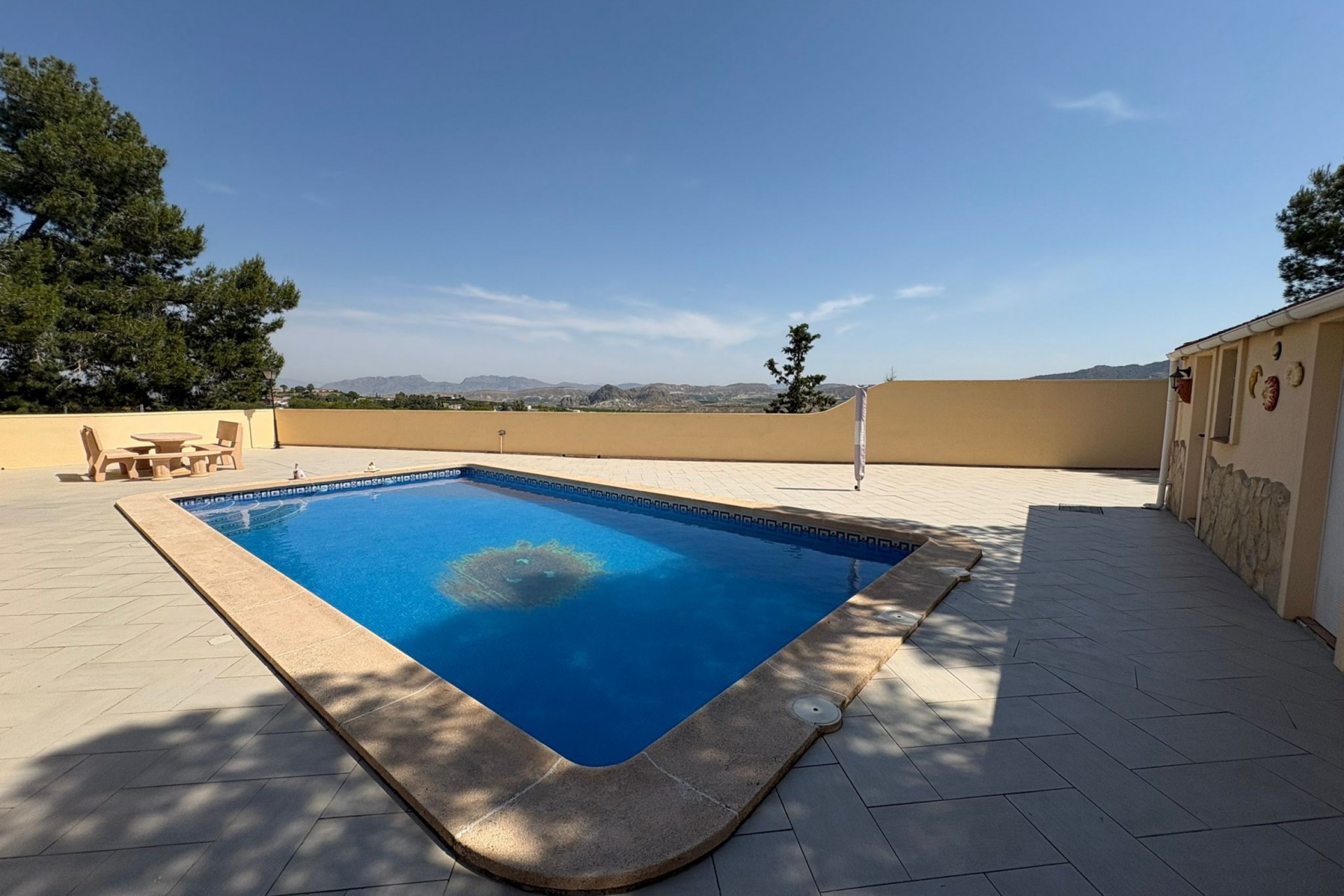 Resale - Villa -
Canadas De San Pedro - Inland