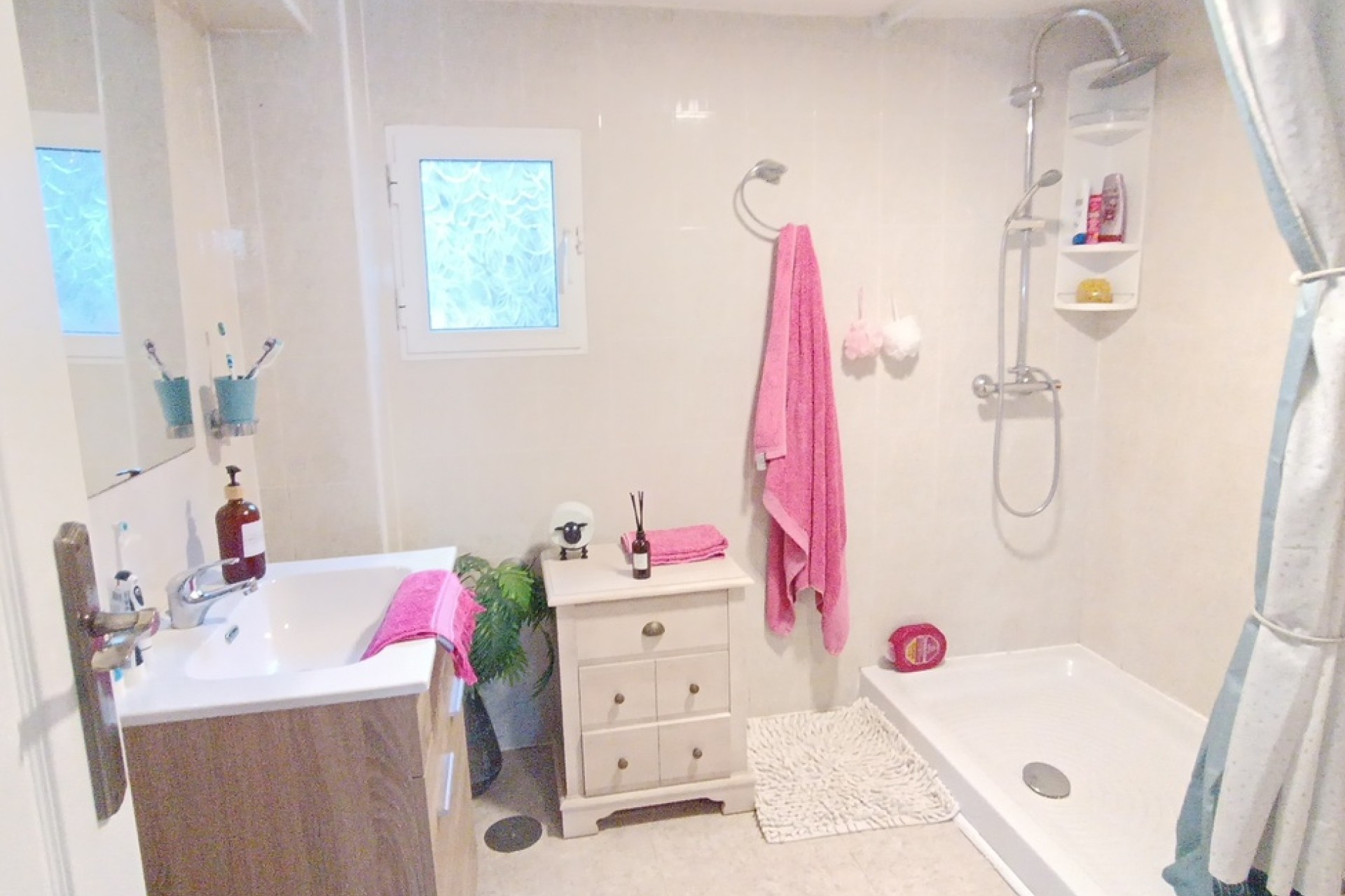 Resale - Villa -
Canadas De San Pedro - Inland