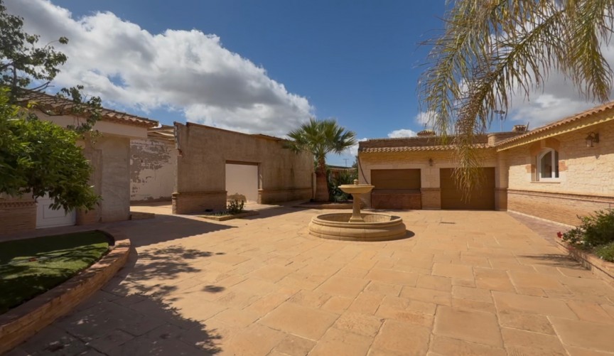 Resale - Villa -
Cartagena - Costa Calida