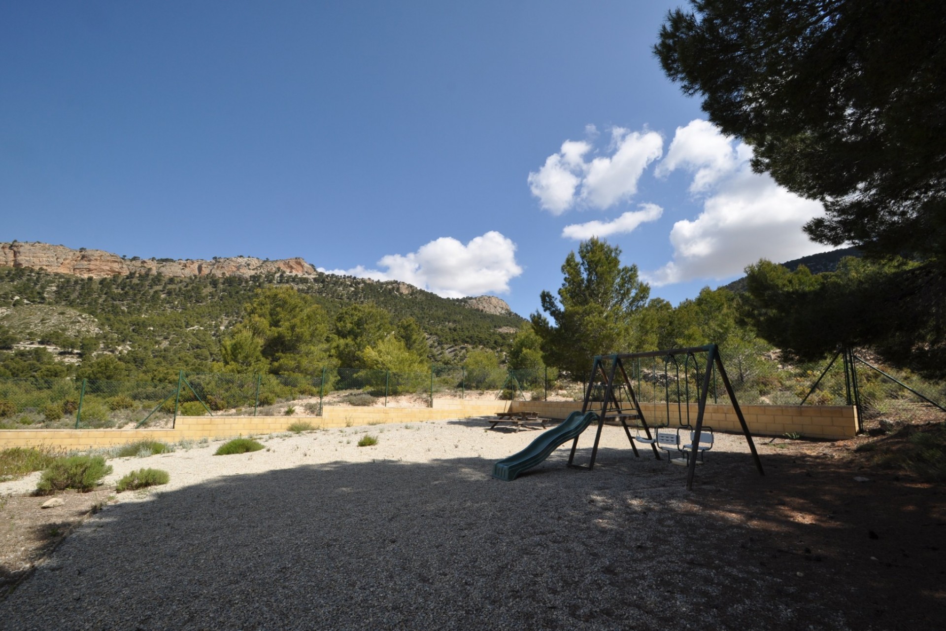 Resale - Villa -
Castalla - Inland