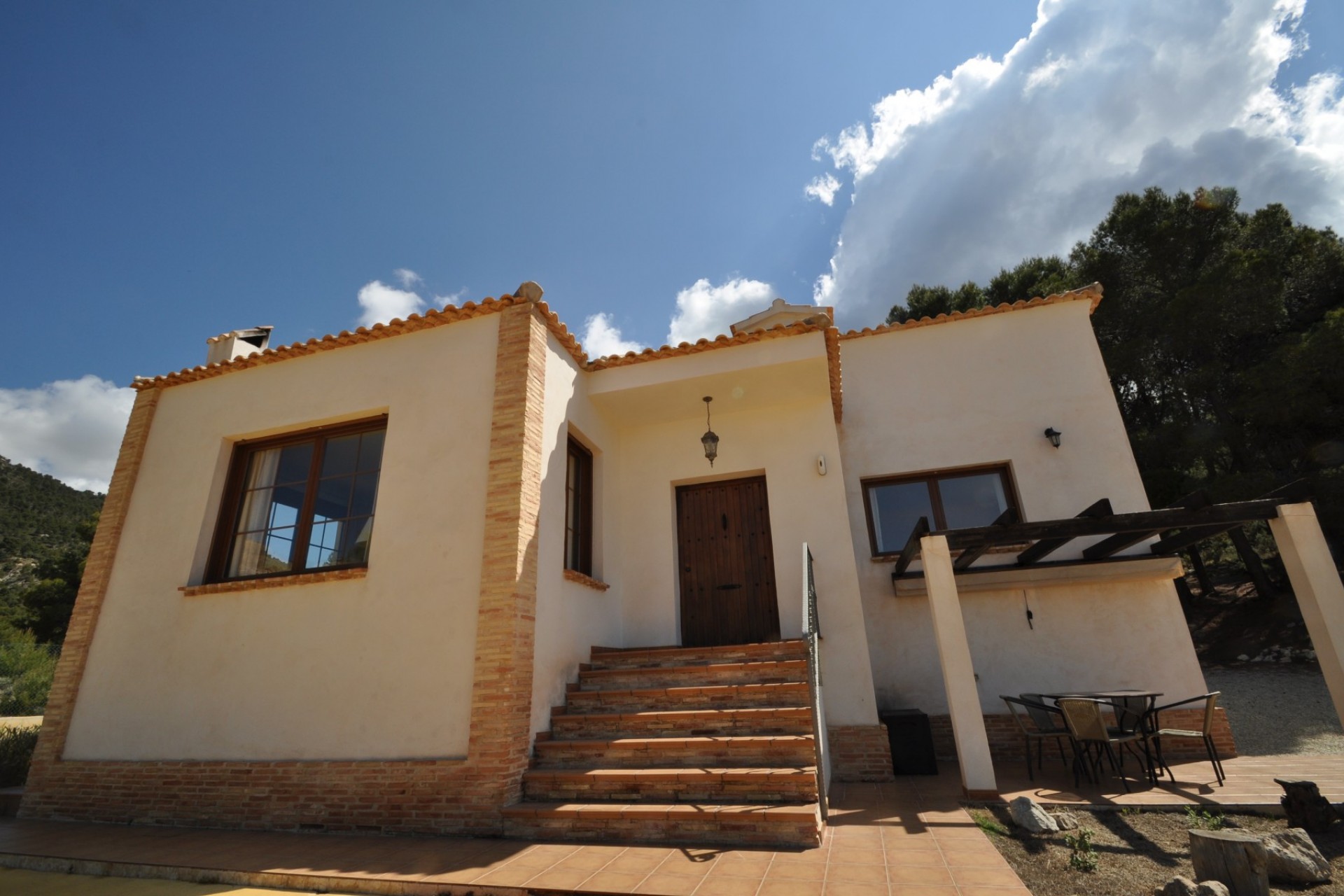 Resale - Villa -
Castalla - Inland