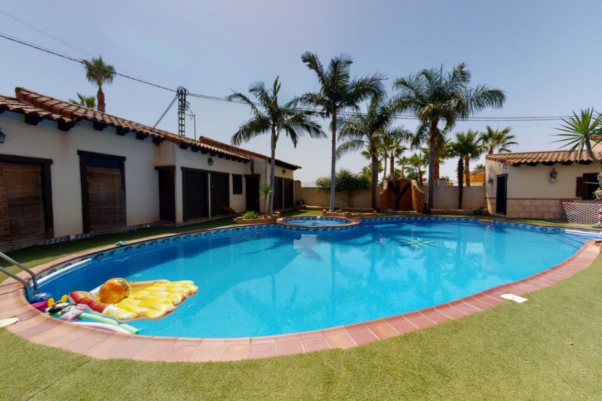 Resale - Villa -
Catral - Costa Blanca