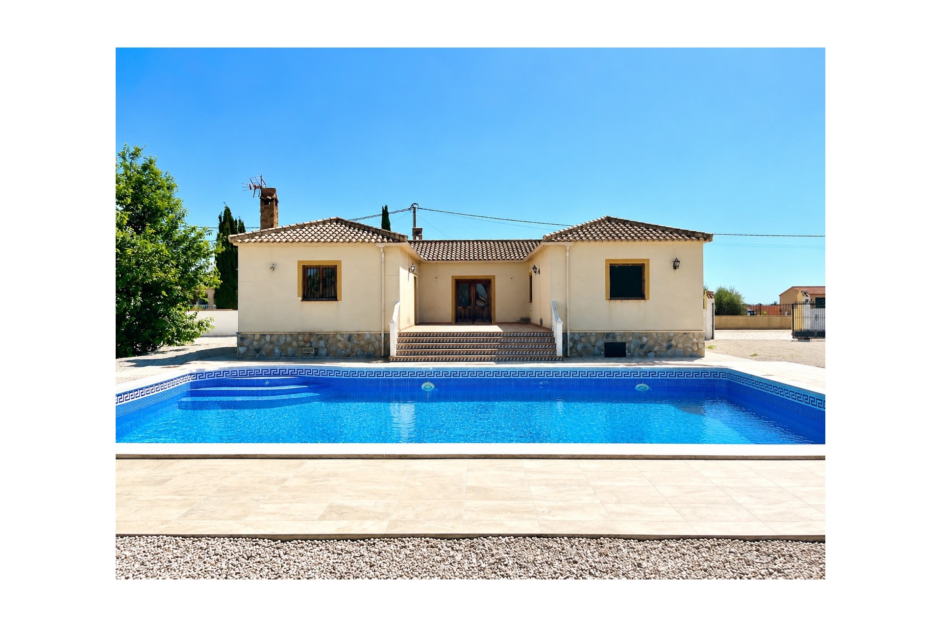Resale - Villa -
Catral - Costa Blanca