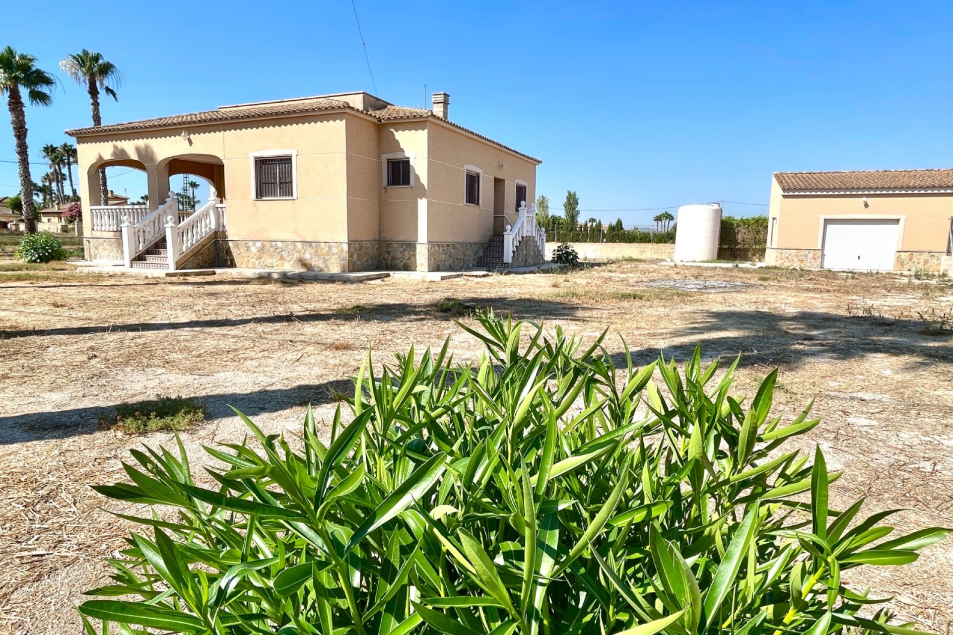 Resale - Villa -
Catral - Costa Blanca
