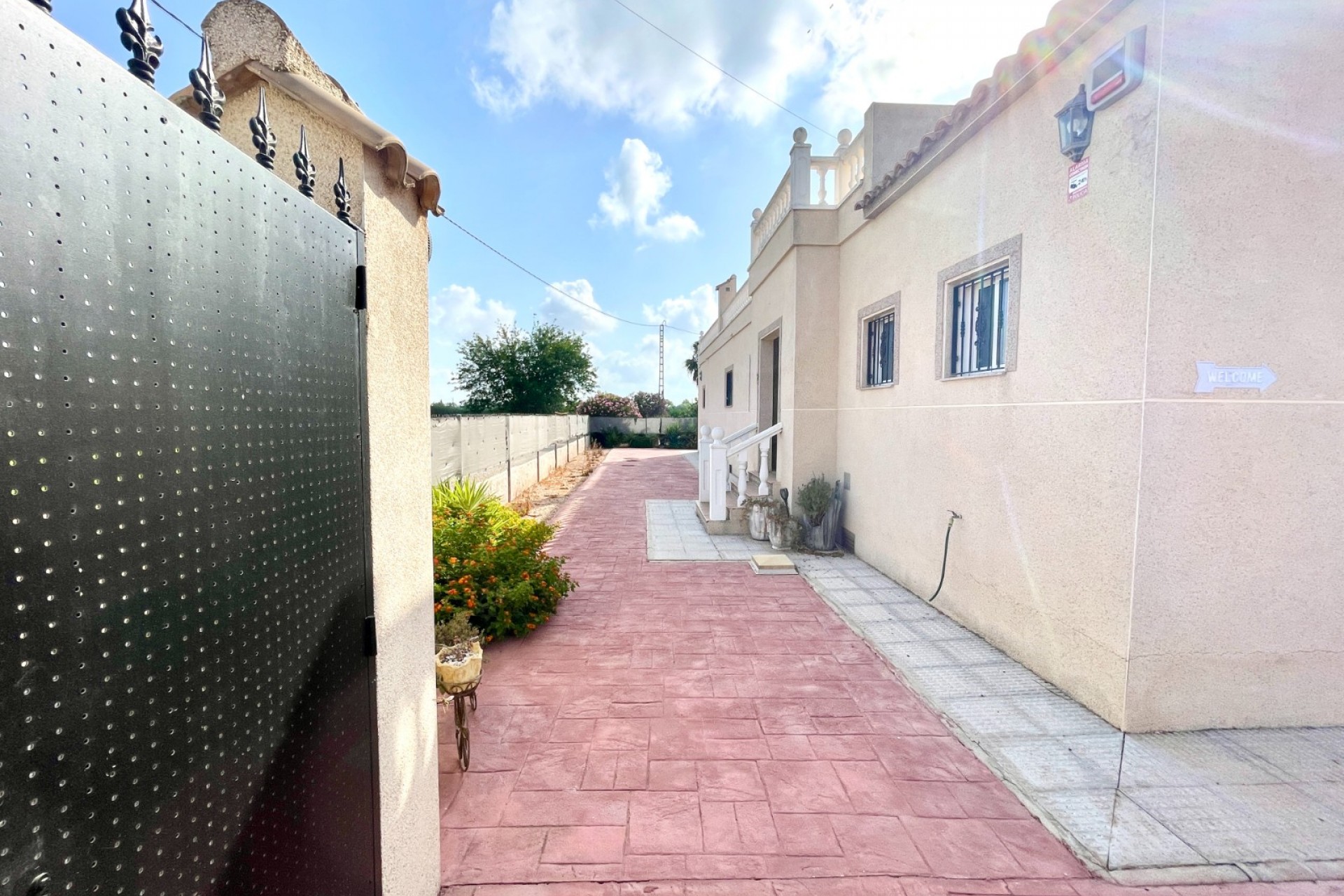 Resale - Villa -
Catral - Costa Blanca