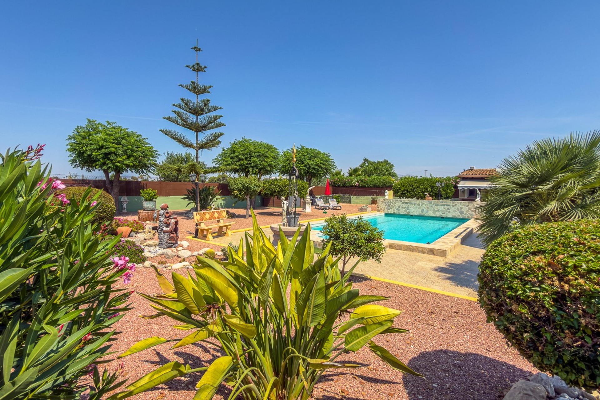 Resale - Villa -
Catral - Costa Blanca