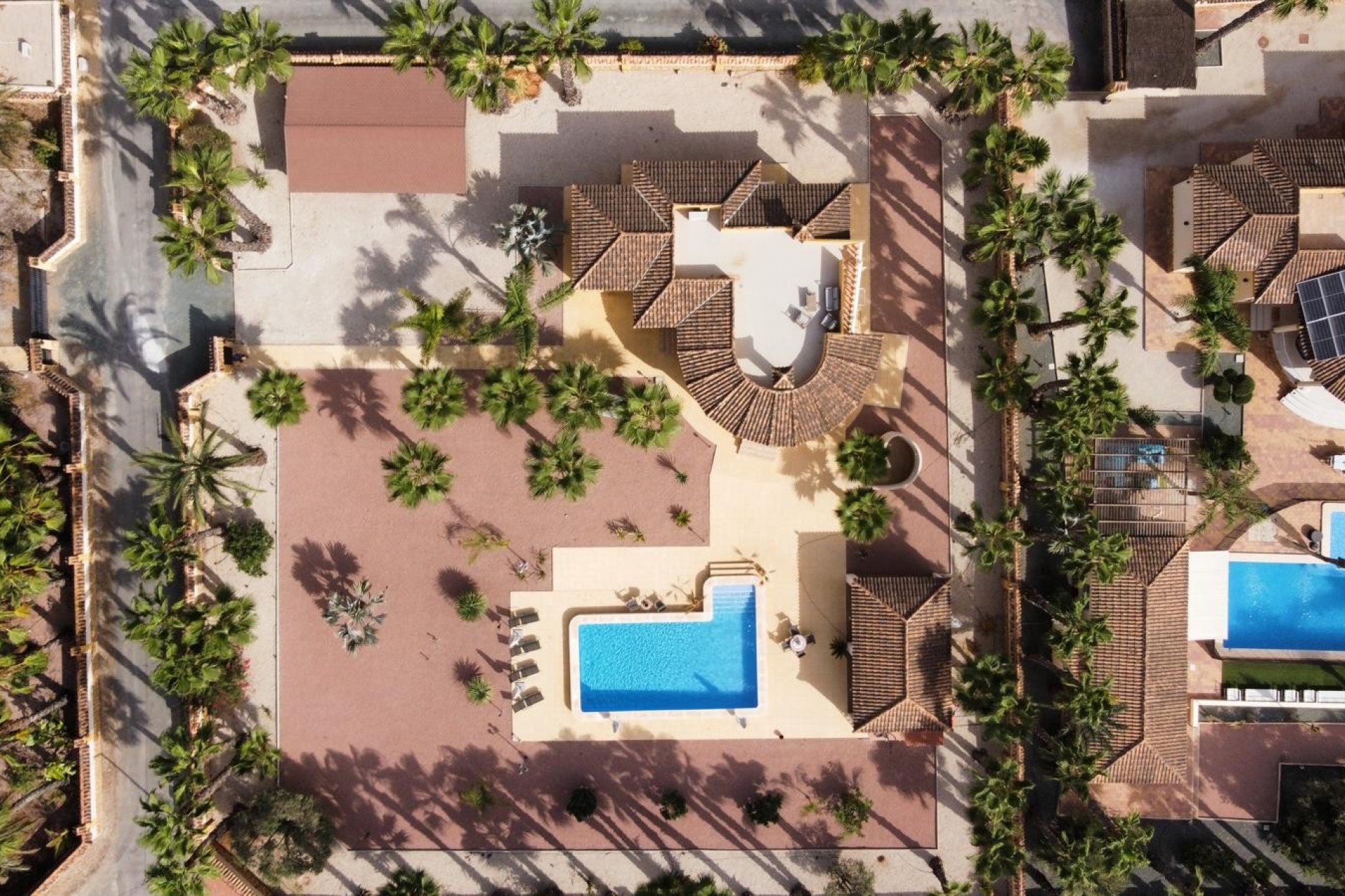 Resale - Villa -
Catral - Costa Blanca