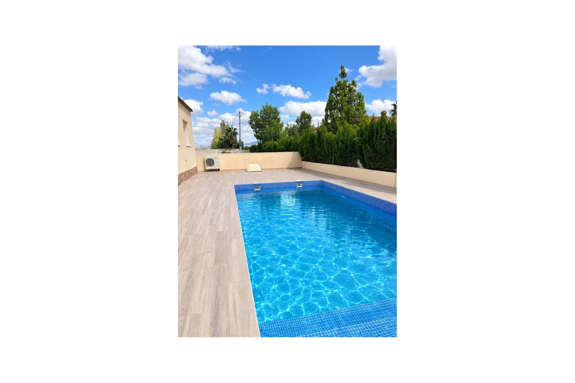 Resale - Villa -
Catral - Costa Blanca