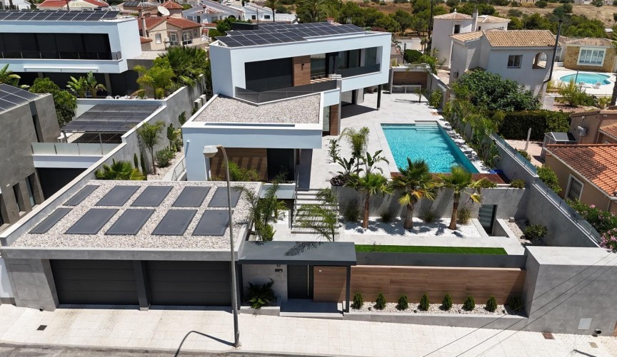 Resale - Villa -
Ciudad Quesada - Centro De La Ciudad Quesada