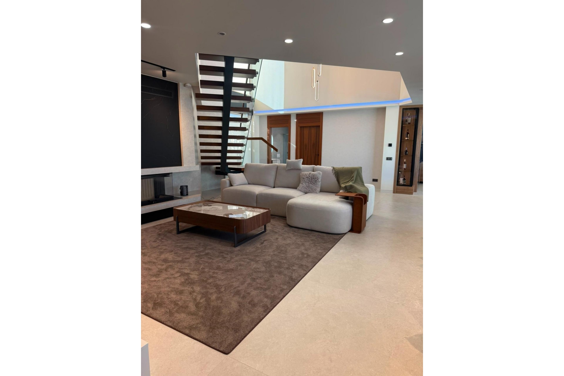 Resale - Villa -
Ciudad Quesada - Centro De La Ciudad Quesada
