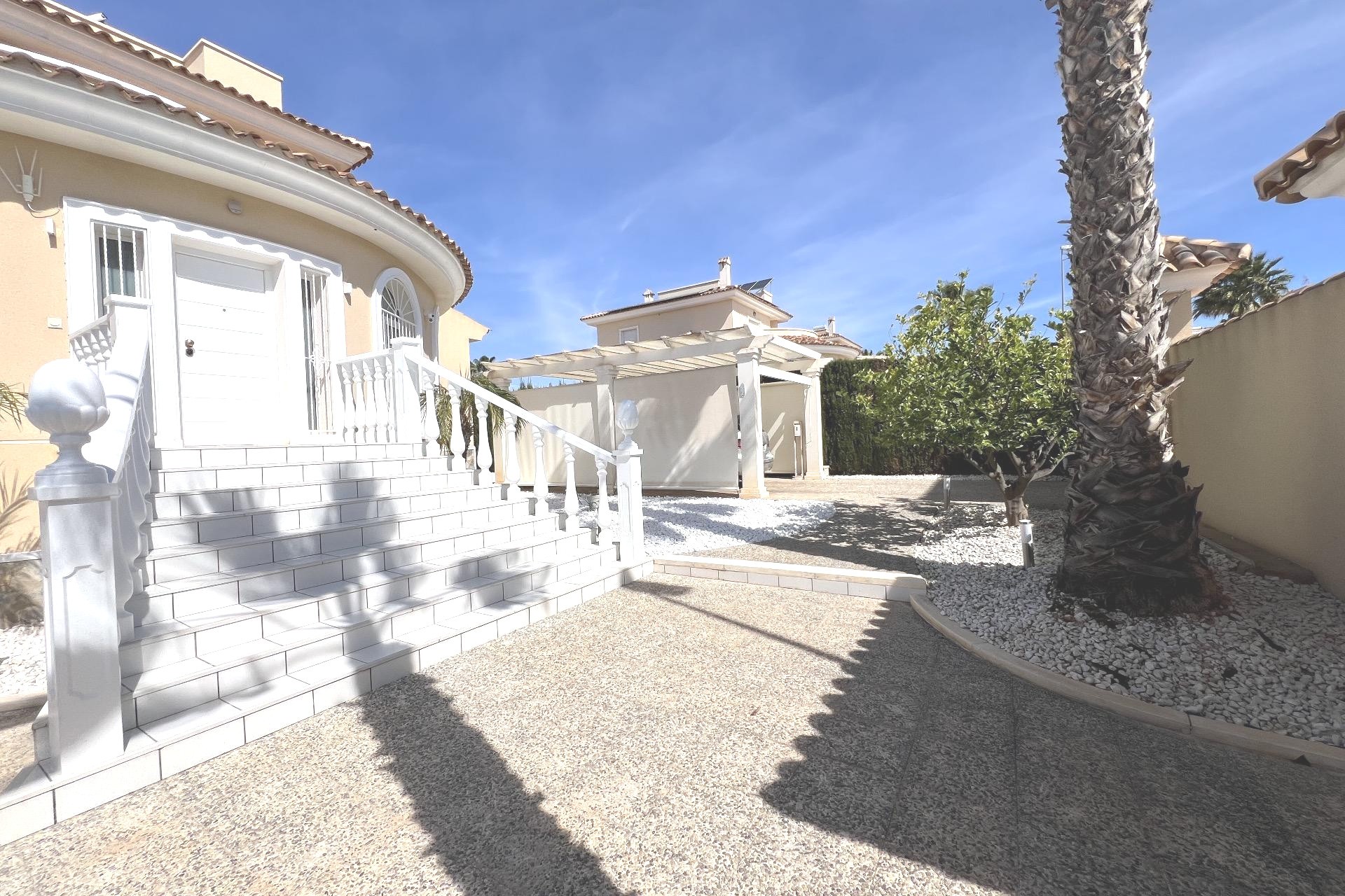 Resale - Villa -
Ciudad Quesada - Costa Blanca