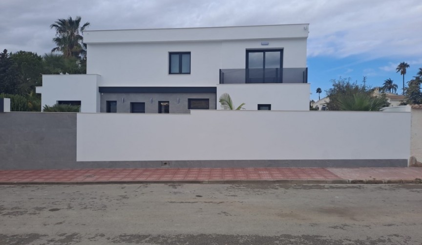 Resale - Villa -
Ciudad Quesada - Costa Blanca