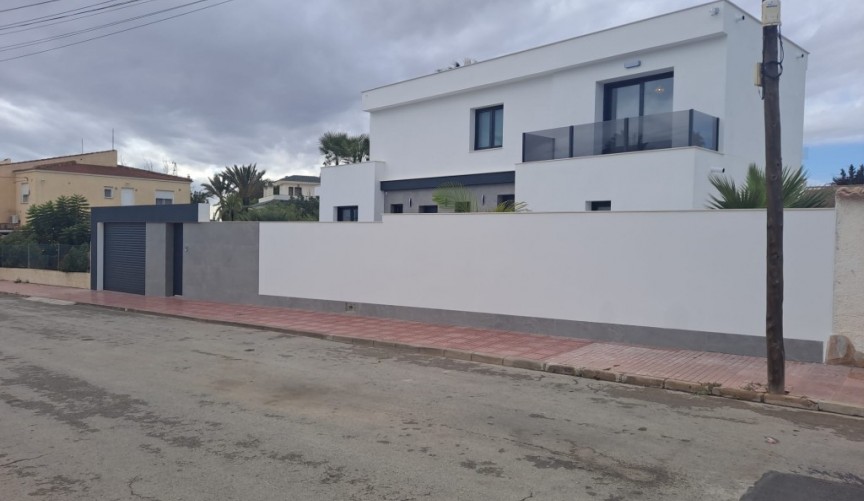 Resale - Villa -
Ciudad Quesada - Costa Blanca