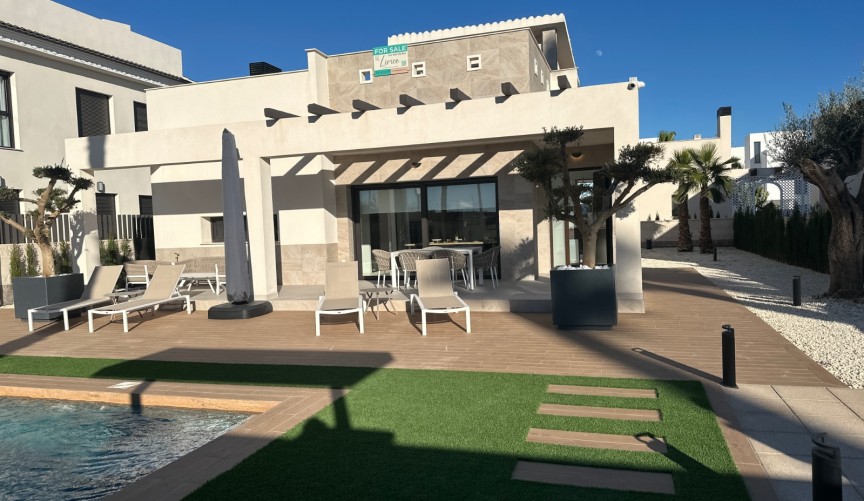 Resale - Villa -
Ciudad Quesada - Costa Blanca