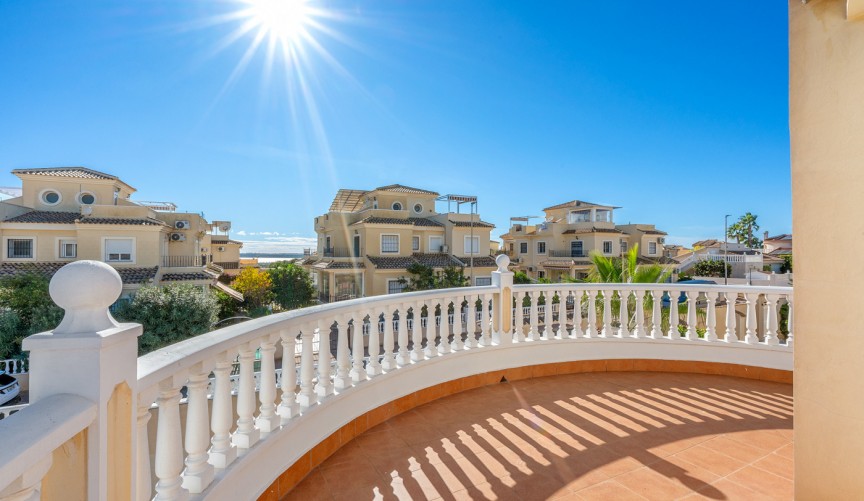 Resale - Villa -
Ciudad Quesada - Costa Blanca