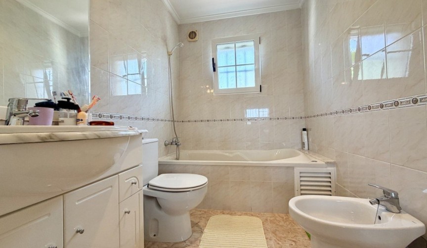 Resale - Villa -
Ciudad Quesada - Costa Blanca