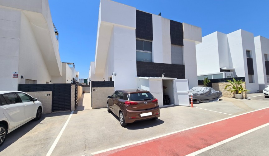 Resale - Villa -
Ciudad Quesada - Costa Blanca