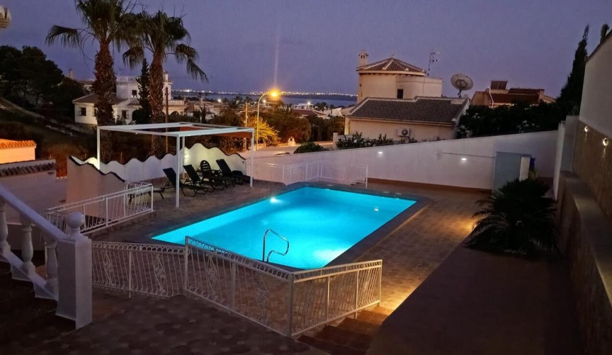 Resale - Villa -
Ciudad Quesada - Costa Blanca