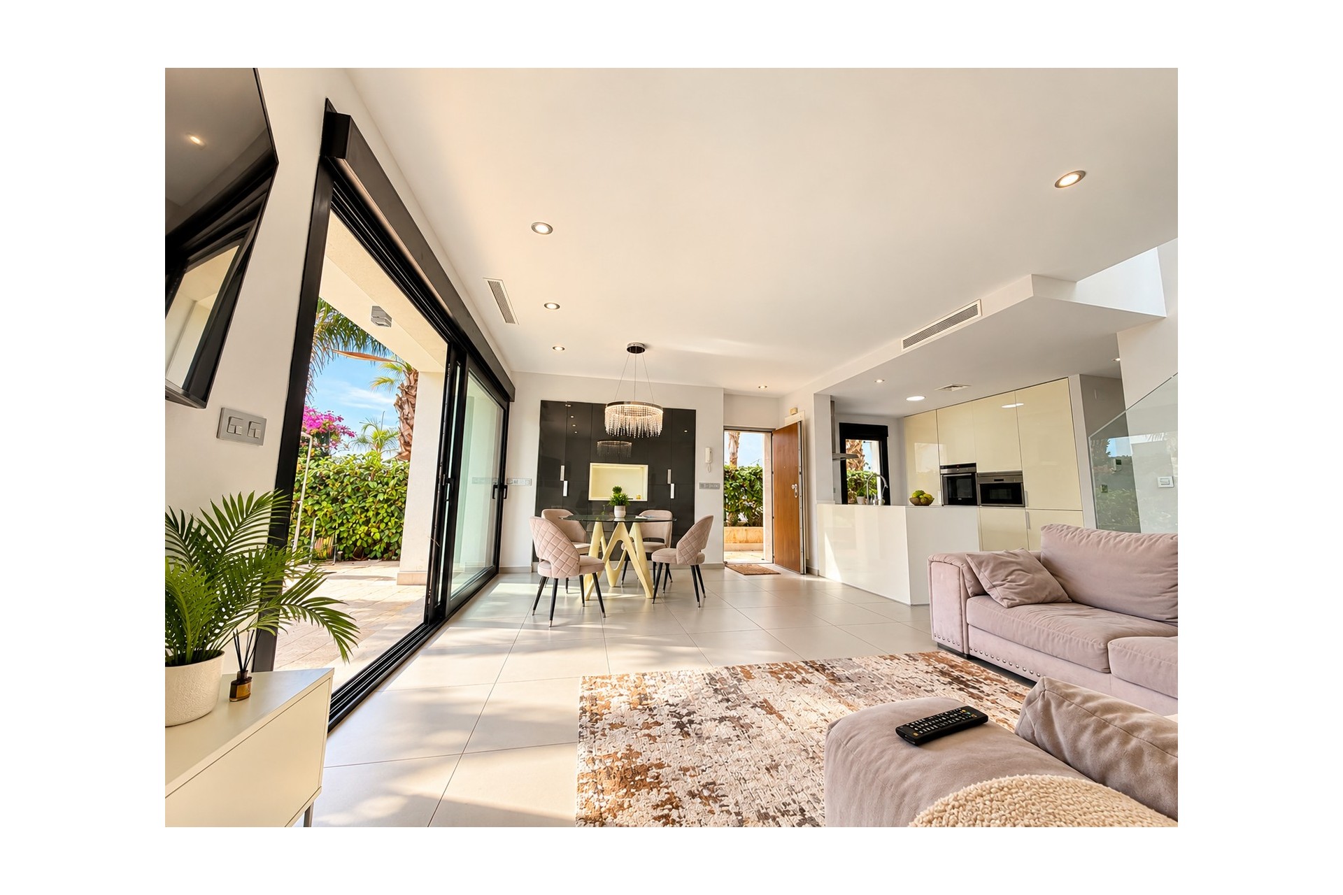Resale - Villa -
Ciudad Quesada - Costa Blanca