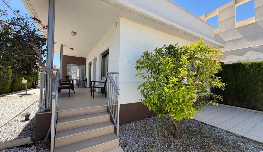 Resale - Villa -
Ciudad Quesada - Dona Pepa
