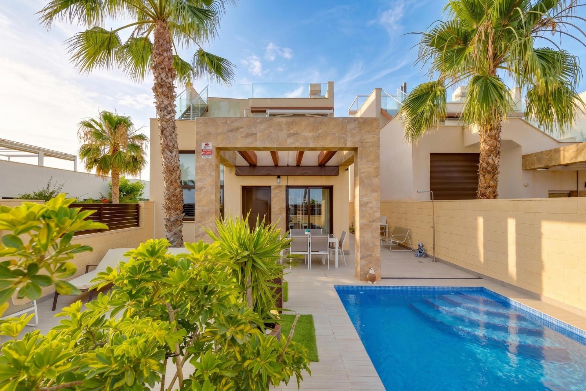 Resale - Villa -
Ciudad Quesada - Pueblo Bravo