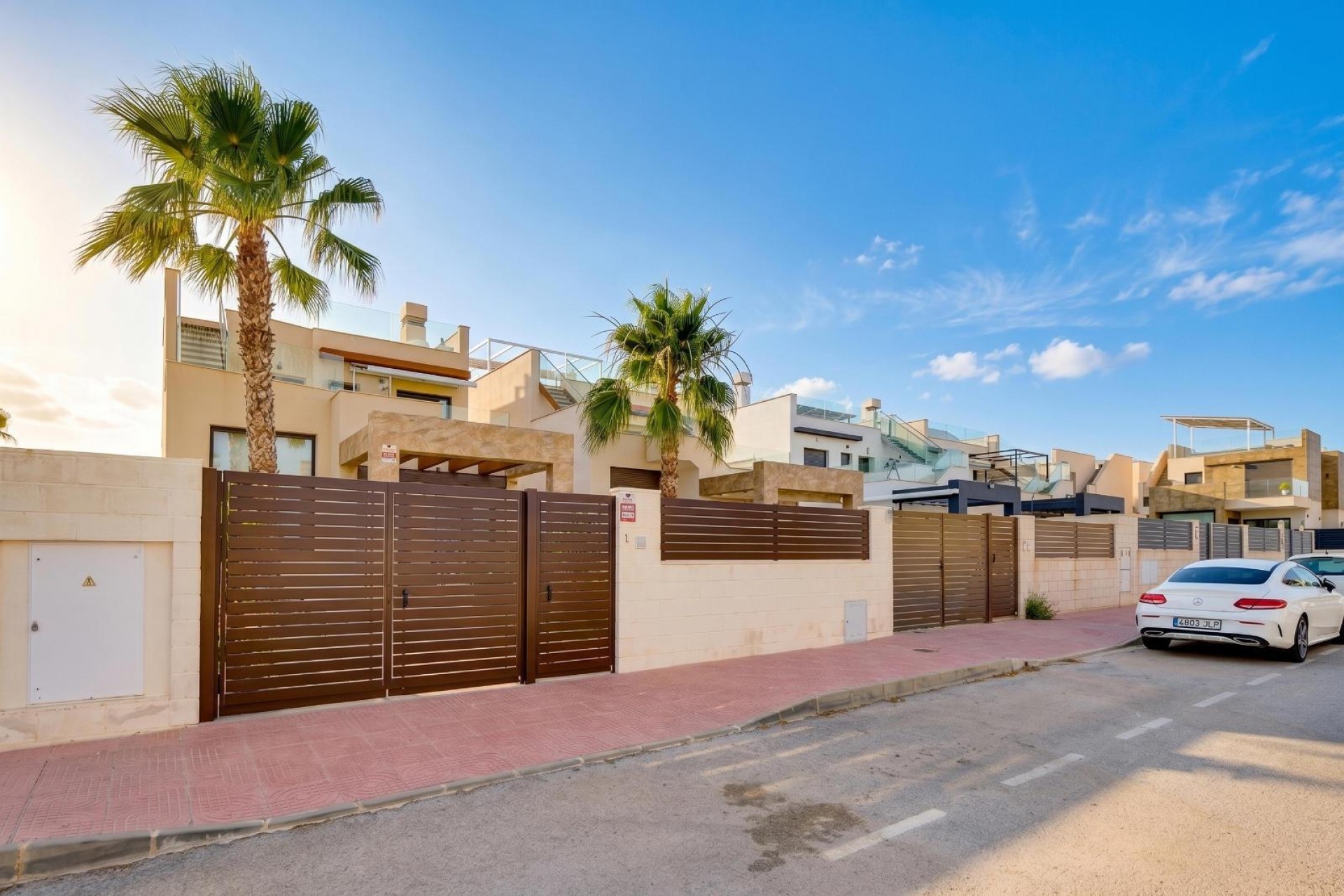 Resale - Villa -
Ciudad Quesada - Pueblo Bravo